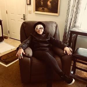 Meet your Posher, Denise